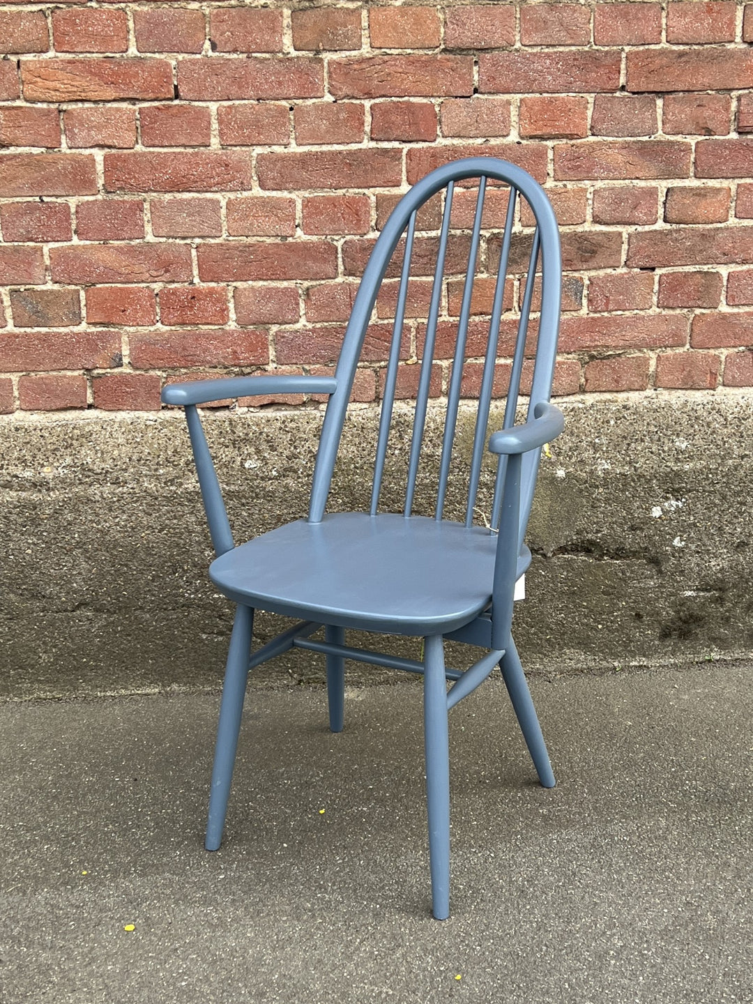 Strebenstuhl im Skandinavischen Stil blau gestrichen